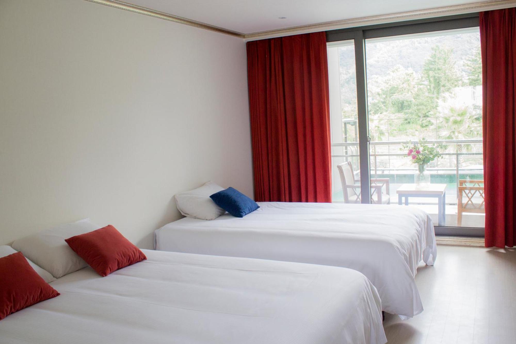 Dammora Resort Seogwipo-stad Buitenkant foto