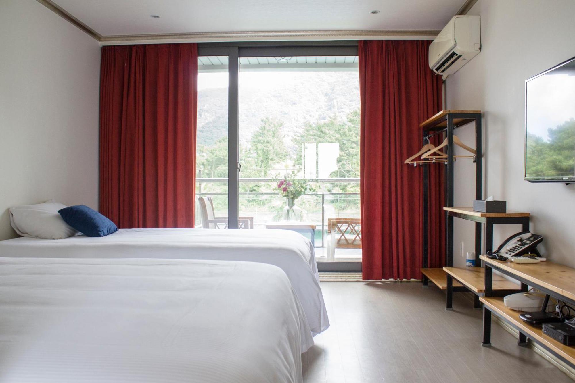 Dammora Resort Seogwipo-stad Buitenkant foto